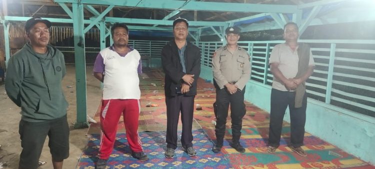 gbr : Iptu L.Manurung dan Personil di lokasi yang diduga tempat perjudian